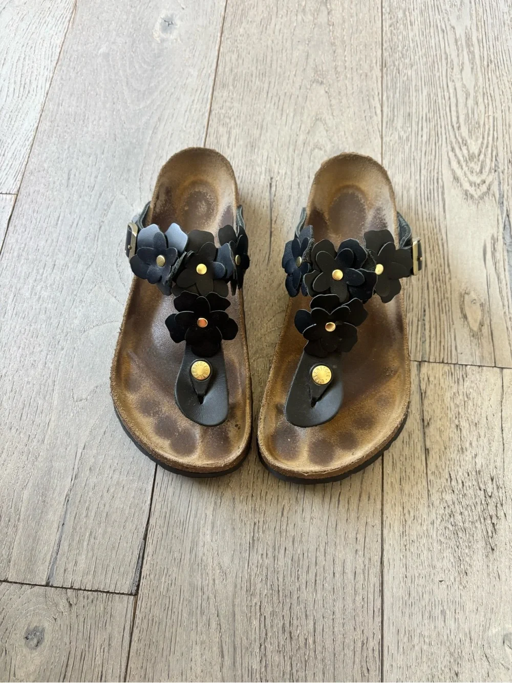 Birkenstock Gizeh Flower Flip Flop - Picture 7 of 9